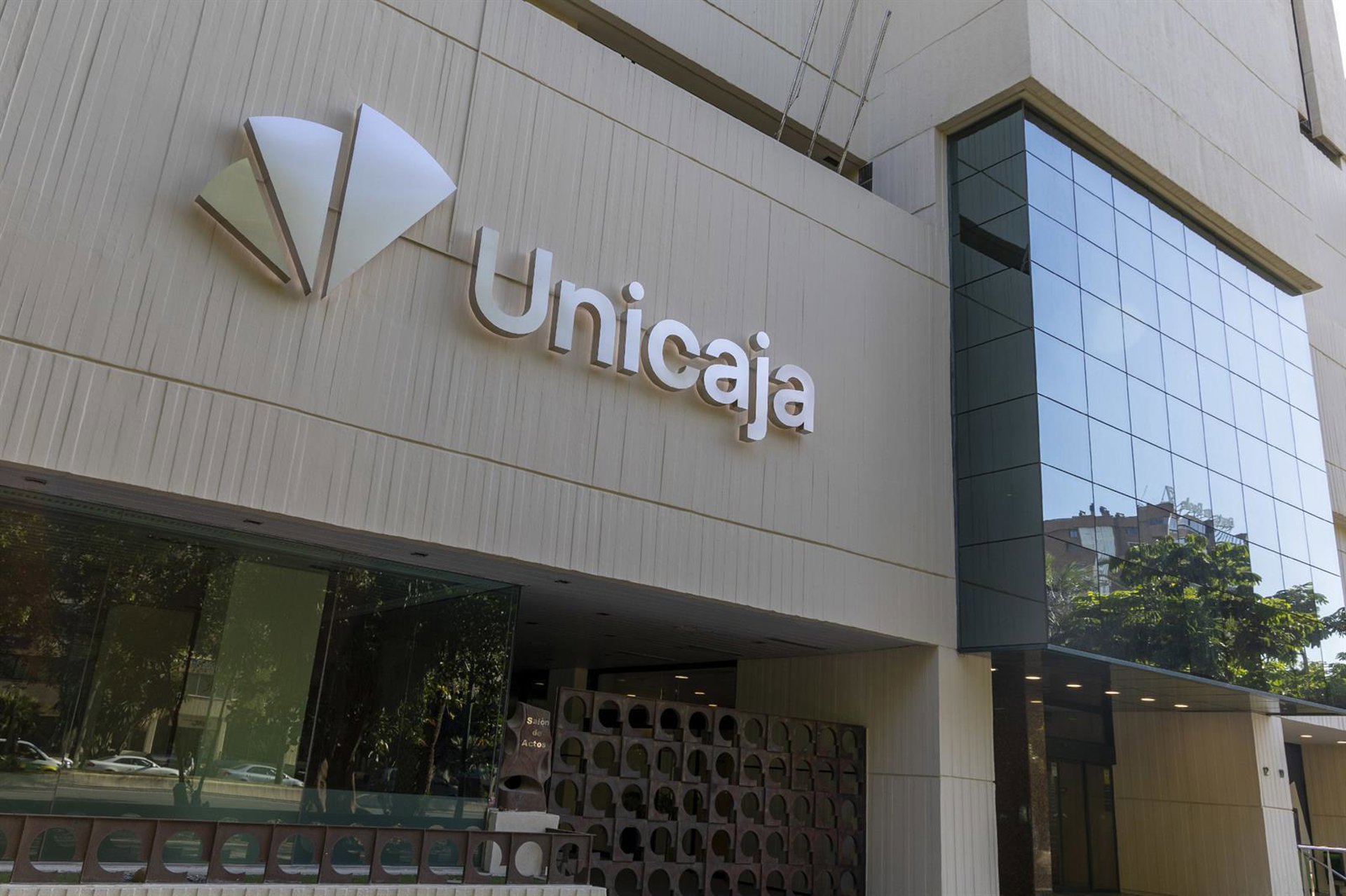 Unicaja activa una línea especial de financiación al 0% para apoyar a los afectados por las inundaciones
