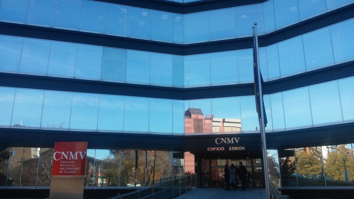 La CNMV aclara varios aspectos de la aplicación del reglamento DORA para el sector financiero