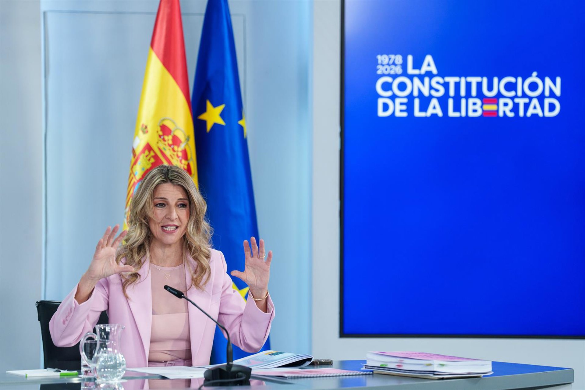 Díaz avanza que el diálogo social iniciará en 15 días las negociaciones para democratizar las empresas