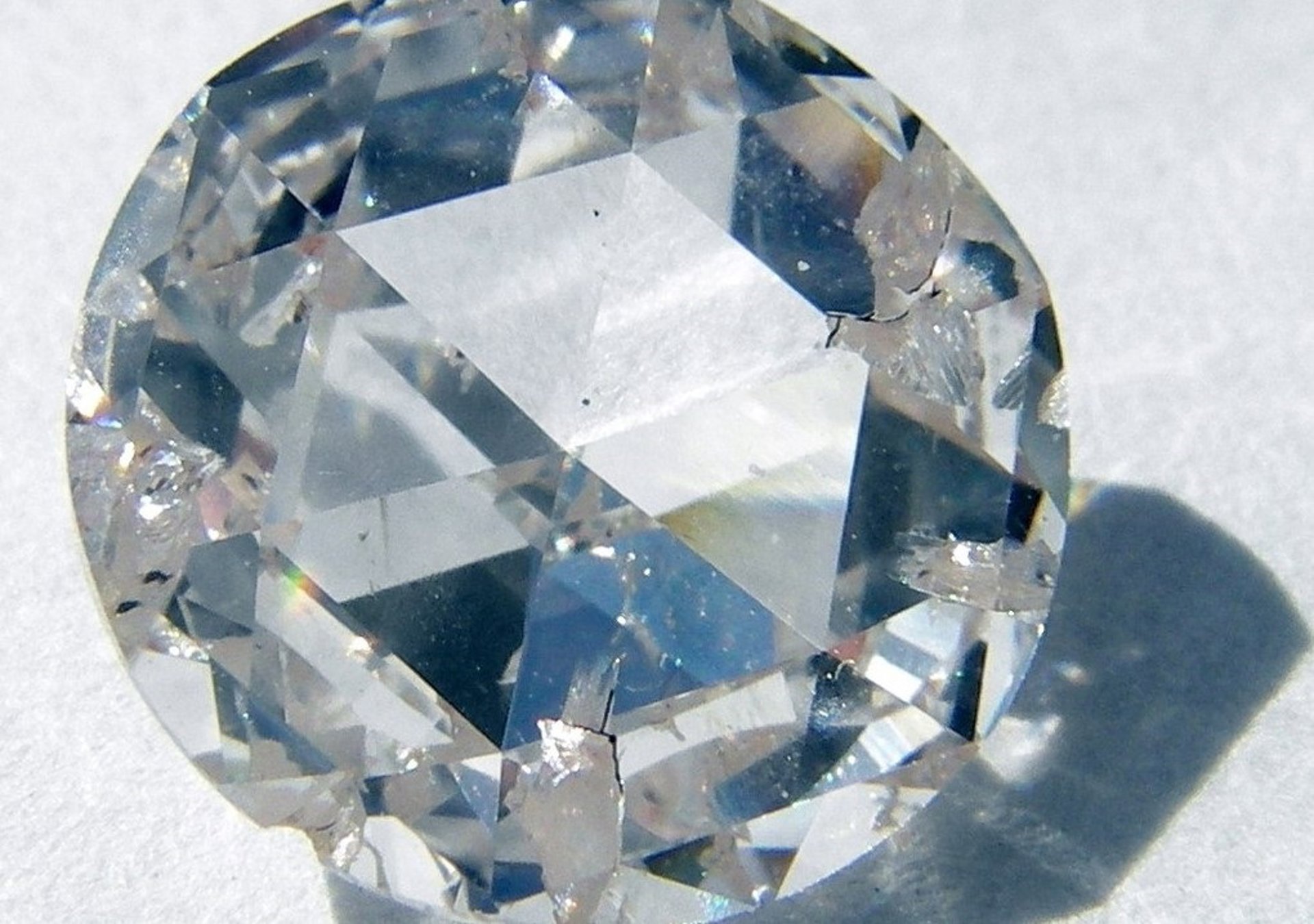 Anglo American perdió 3.176 millones en 2025 tras amortizar por tercera vez el valor de De Beers