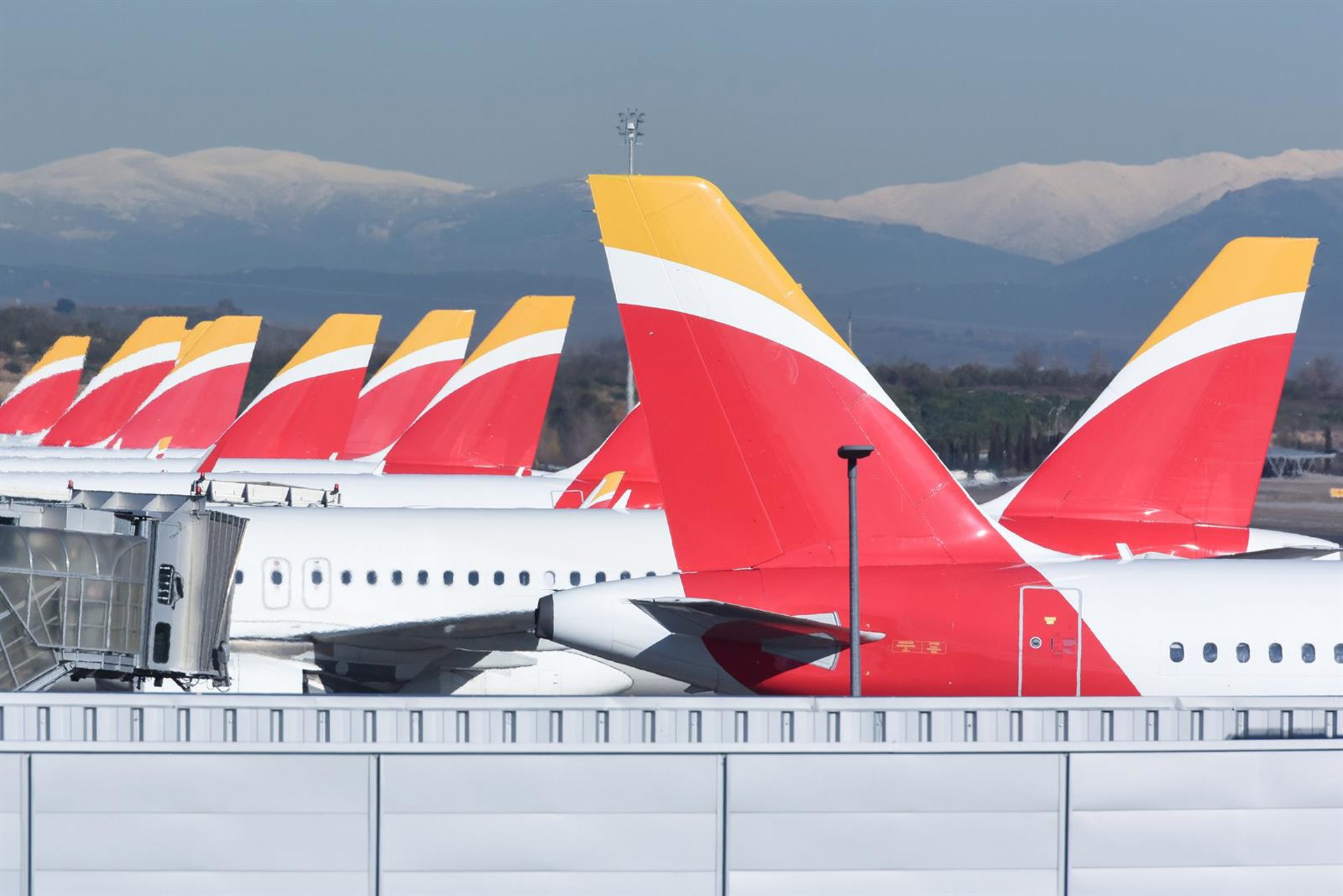 Iberia elimina el tope a los precios en la ruta Madrid-Barcelona este lunes