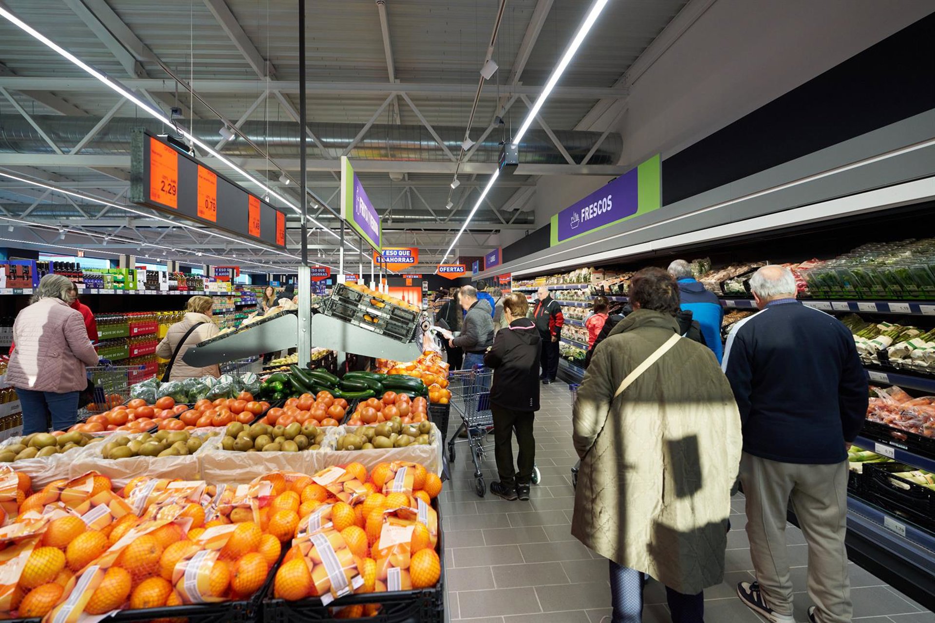 Aldi afirma que las familias españolas que compraron en su cadena en 2025 ahorraron casi 40 euros a la semana