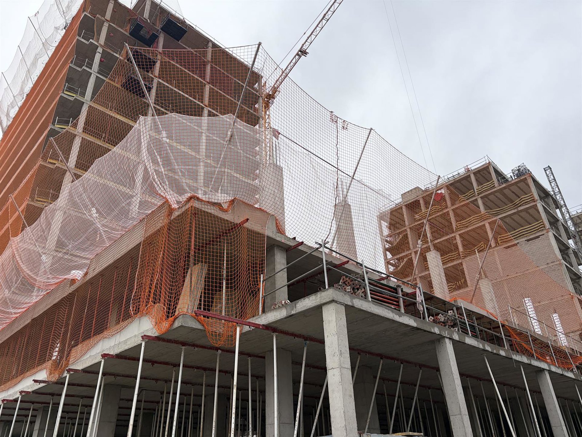 Los costes de construcción subieron un 5,5% en 2025 por la escasez de la mano de obra, según ACR