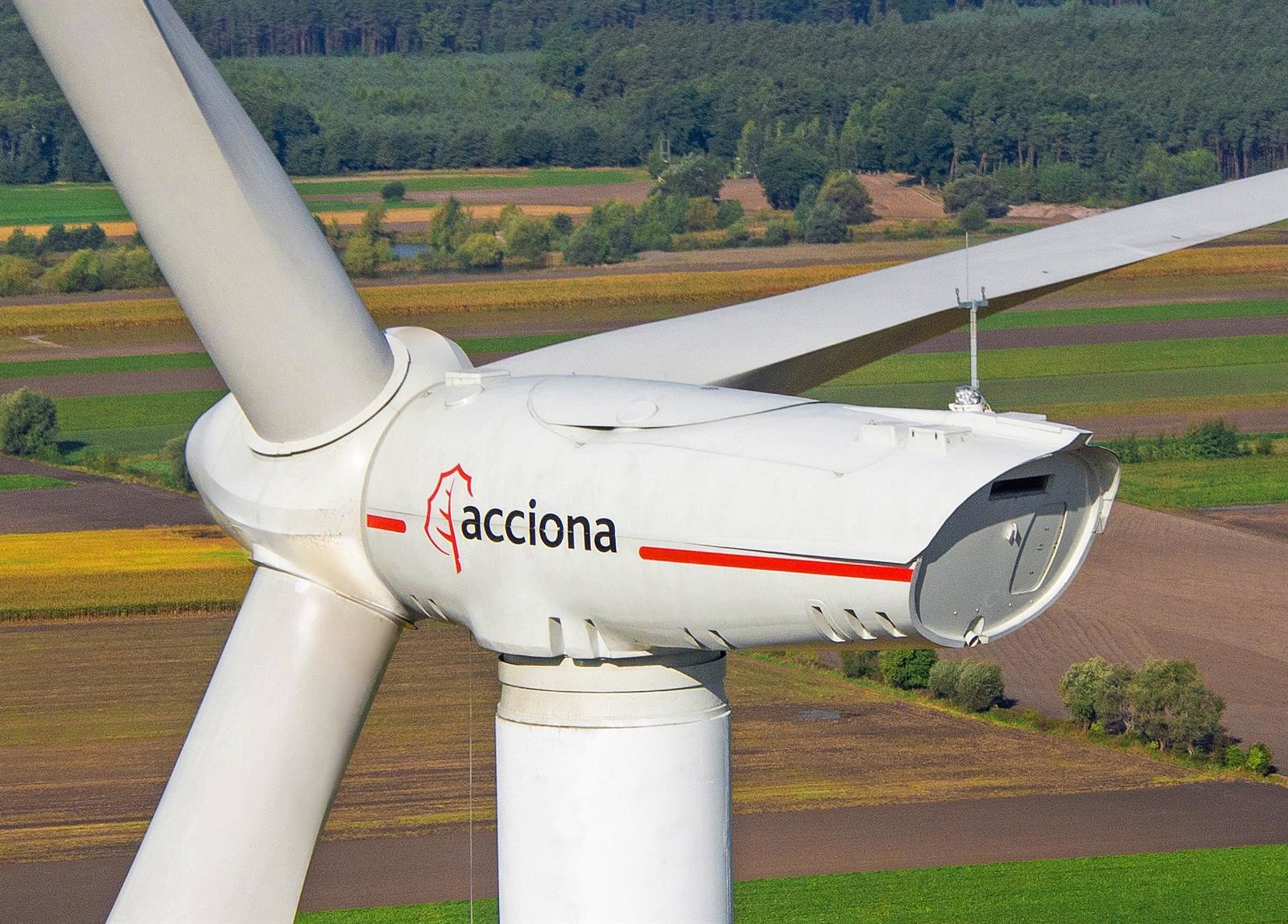 Acciona se dispara más de un 12%, hasta máximos históricos, tras ganar un 90% más y subir el dividendo