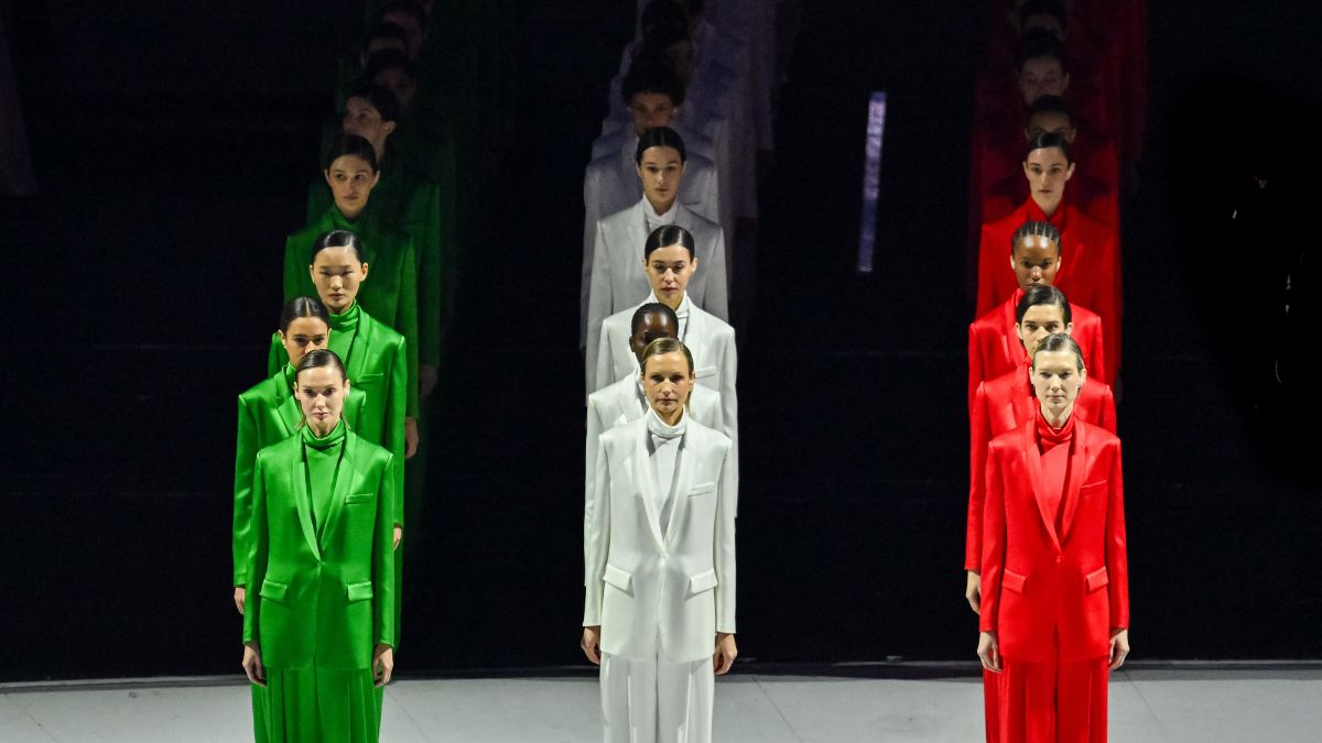 El homenaje a Giorgio Armani que vistió la ceremonia inaugural de los Juegos Olímpicos de Invierno Milano-Cortina 2026