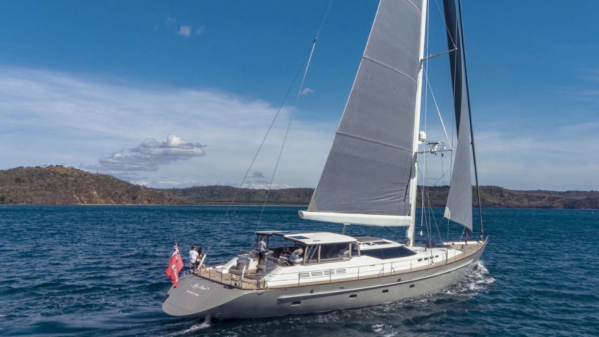 El superyate ‘My Star’, de Dubois, vuelve al mercado internacional