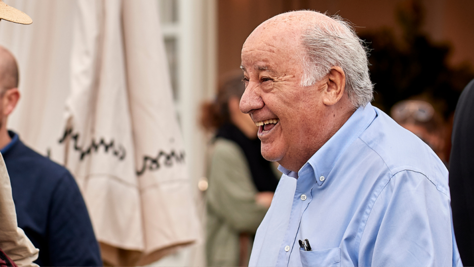Lo que Amancio Ortega podría comprar con su fortuna
