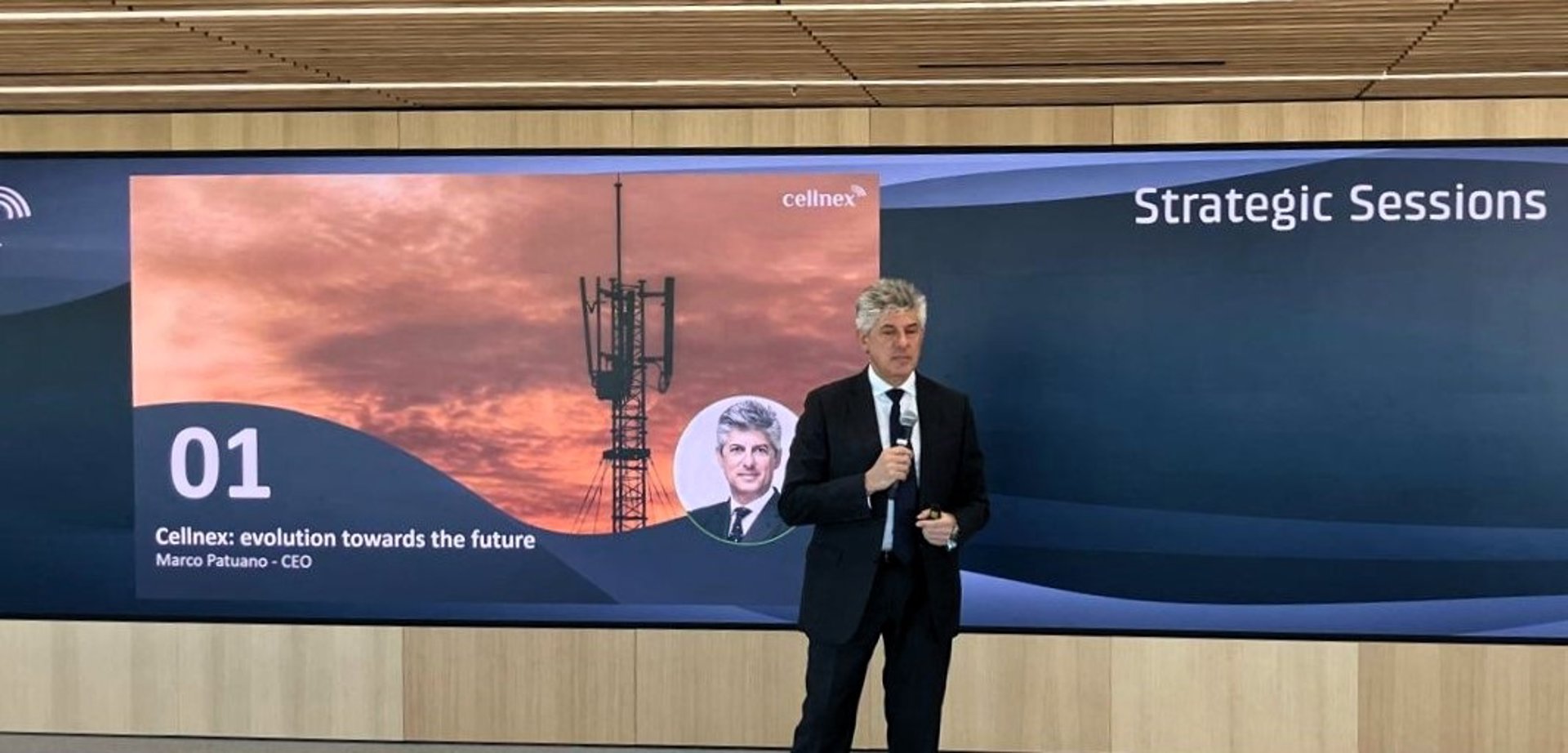 Patuano (Cellnex) reclama que la regulación europea facilite las inversiones