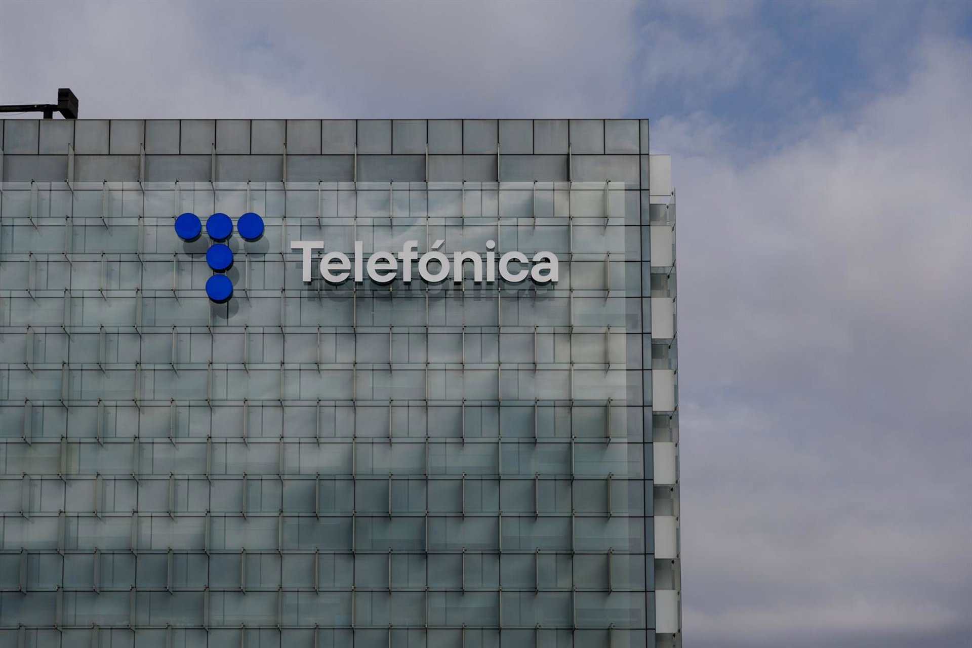 Telefónica y Satellite Connect Europe exploran la conectividad satelital ‘direct-to-device’ en Europa