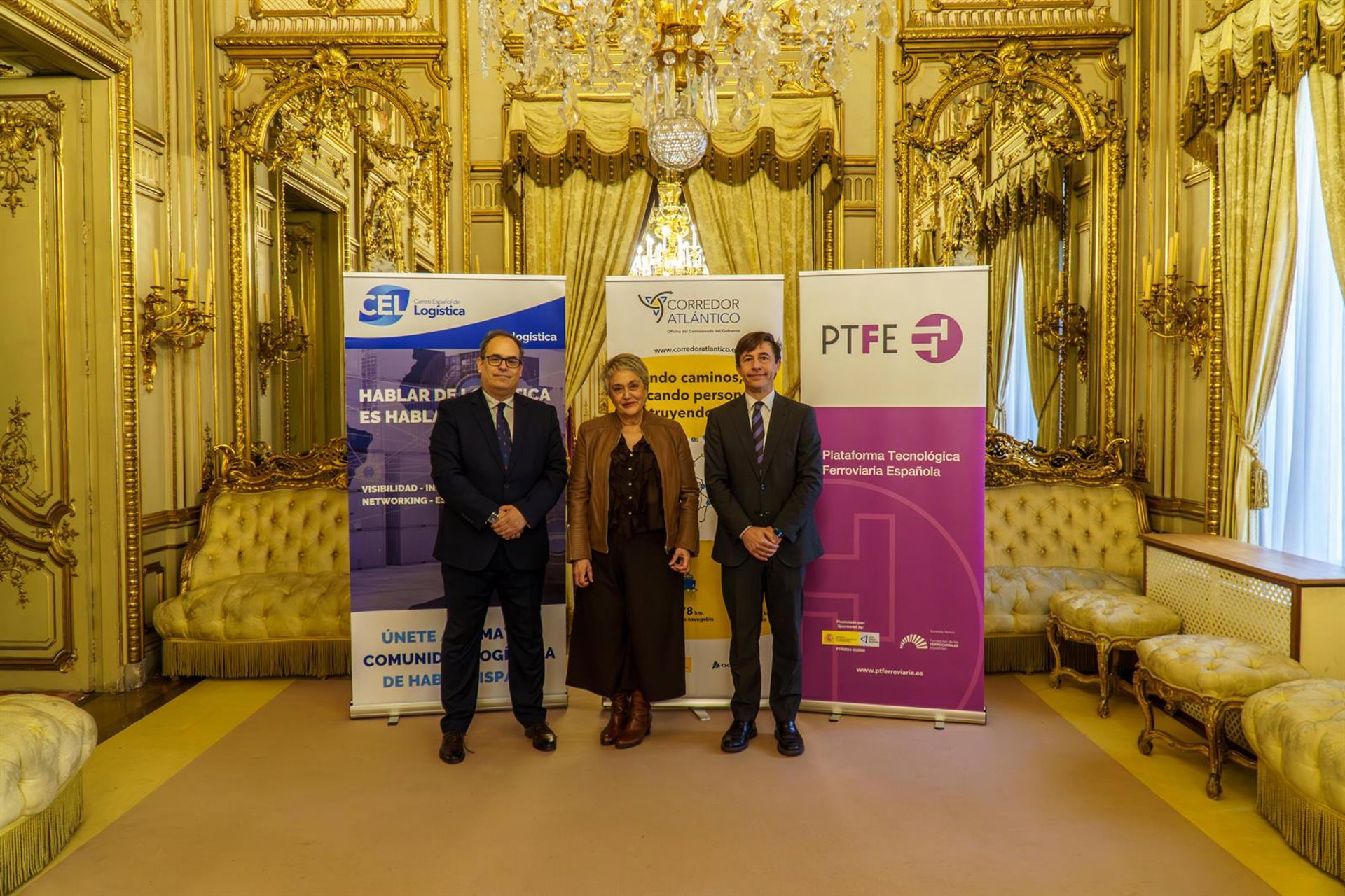 Administración y empresas crean un grupo de trabajo para impulsar el transporte ferroviario de mercancías