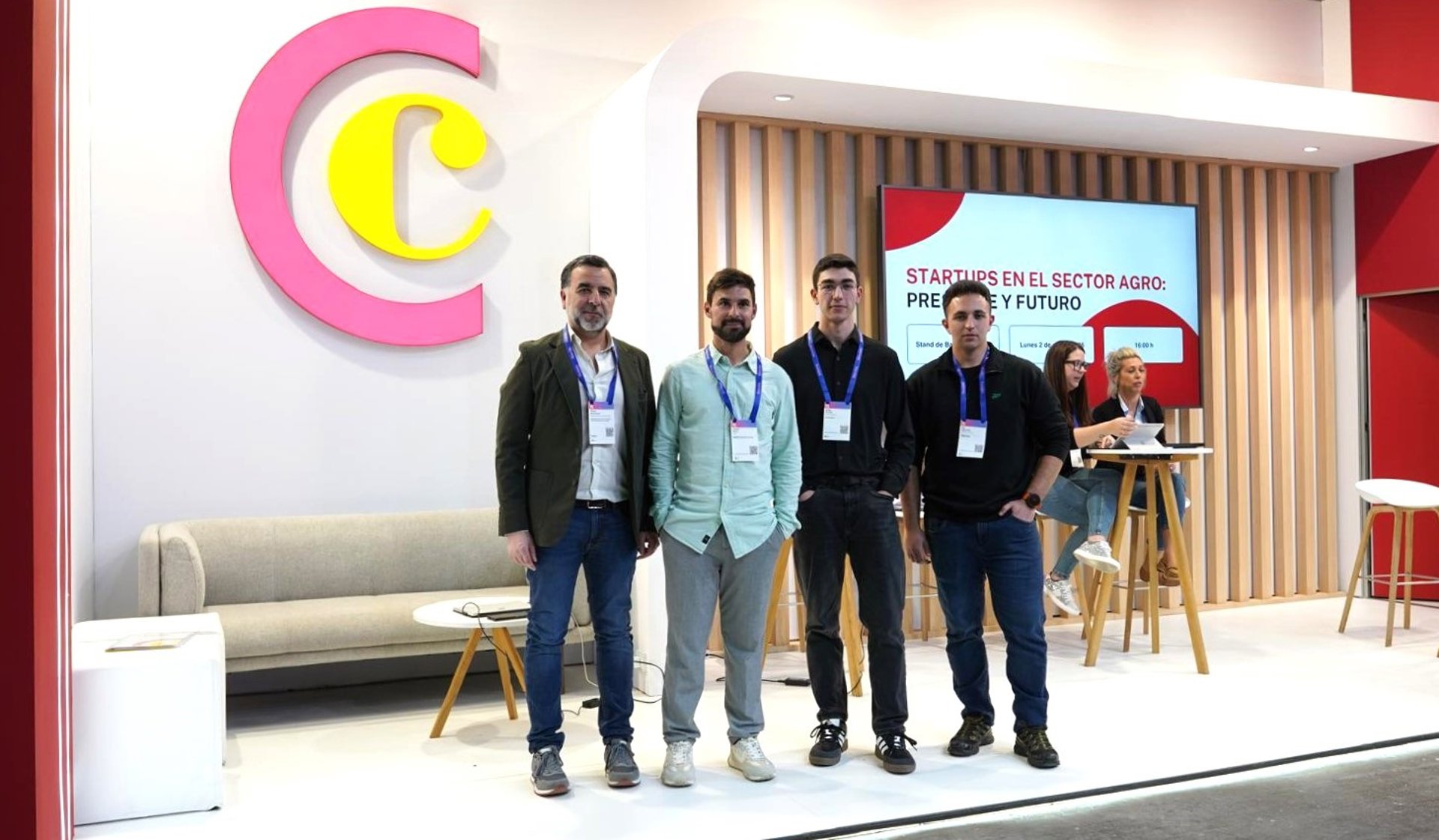 Empresas emergentes del agro explican cómo afrontar los retos del campo español innovando