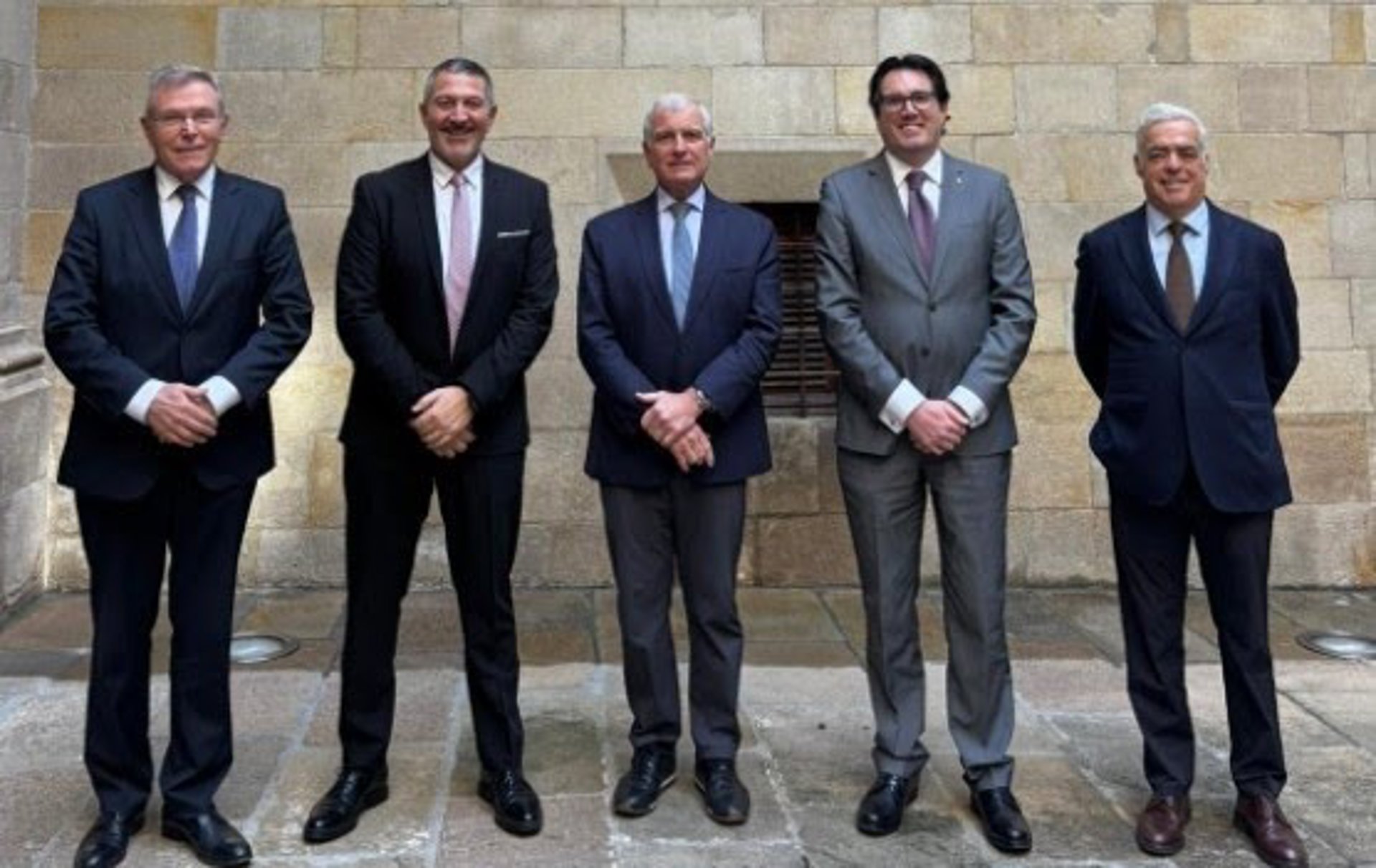 Bondalti traslada a la Generalitat que la OPA sobre Ercros formaría un grupo para «competir» en Europa