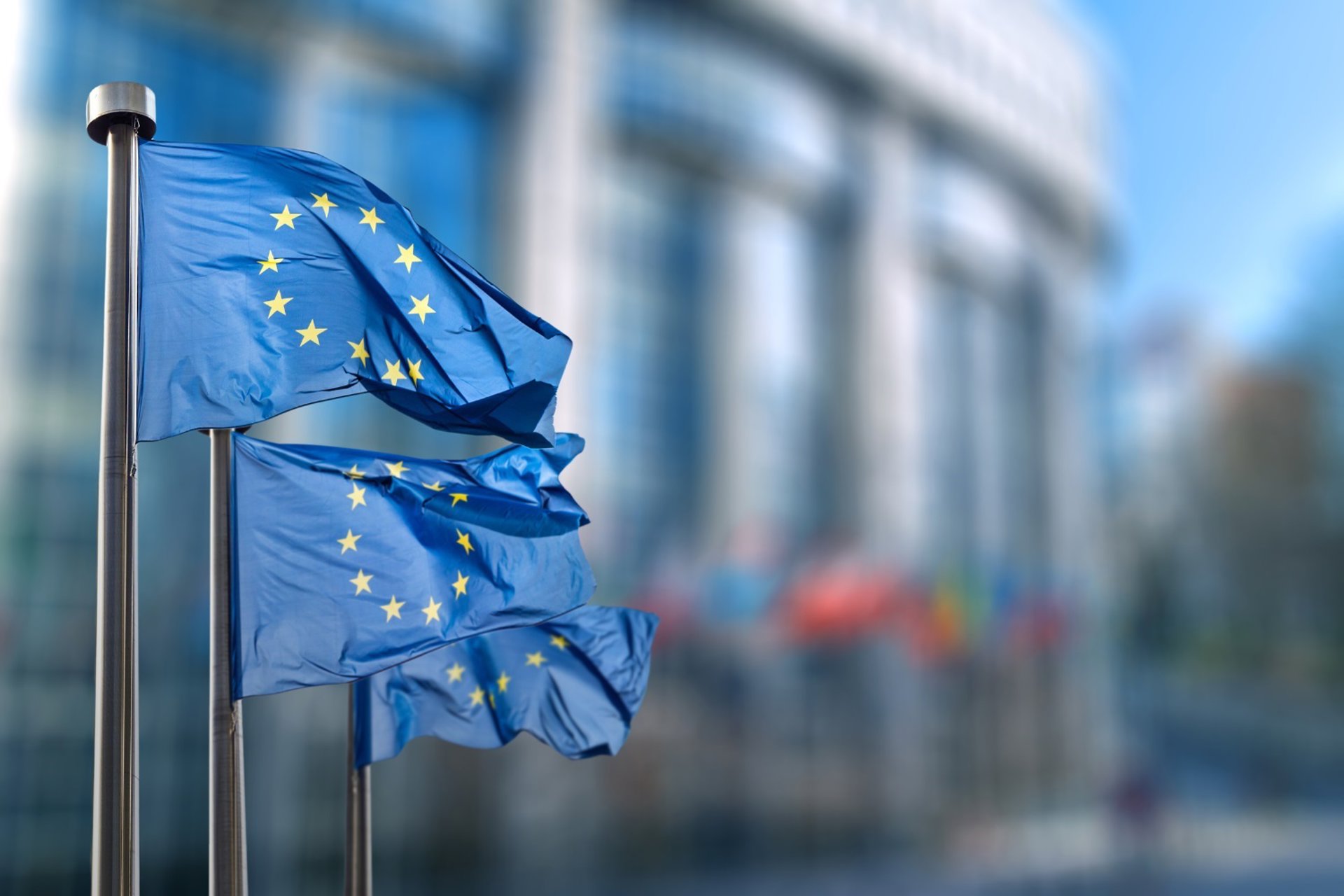 Bruselas reúne a los Veintisiete el jueves para coordinar una posible liberación de reservas de petróleo
