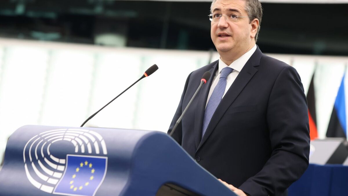 Bruselas avisa de que es pronto para sacar conclusiones sobre Adamuz y ...