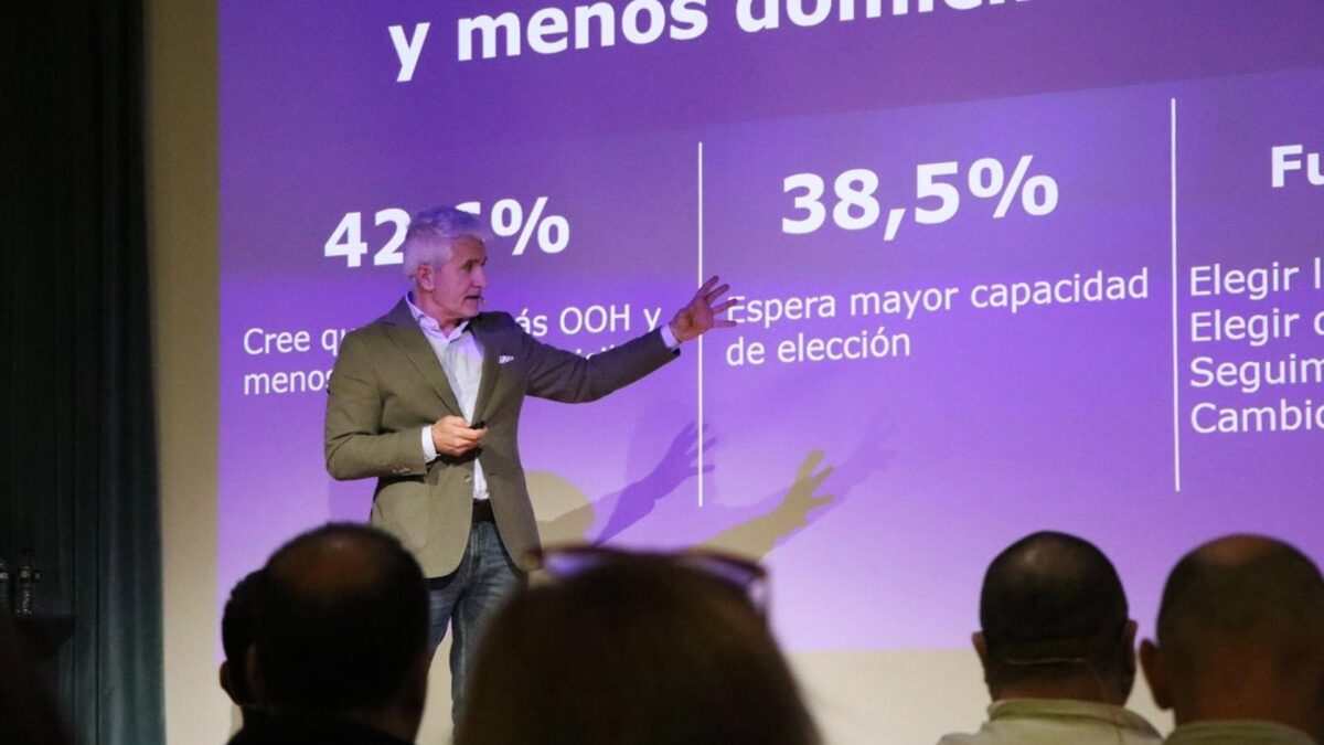 El 54% de los españoles compra en comercios locales al recoger sus pedidos online, según GLS El 54% de los españoles compra en comercios locales al recoger sus pedidos online, según GLS