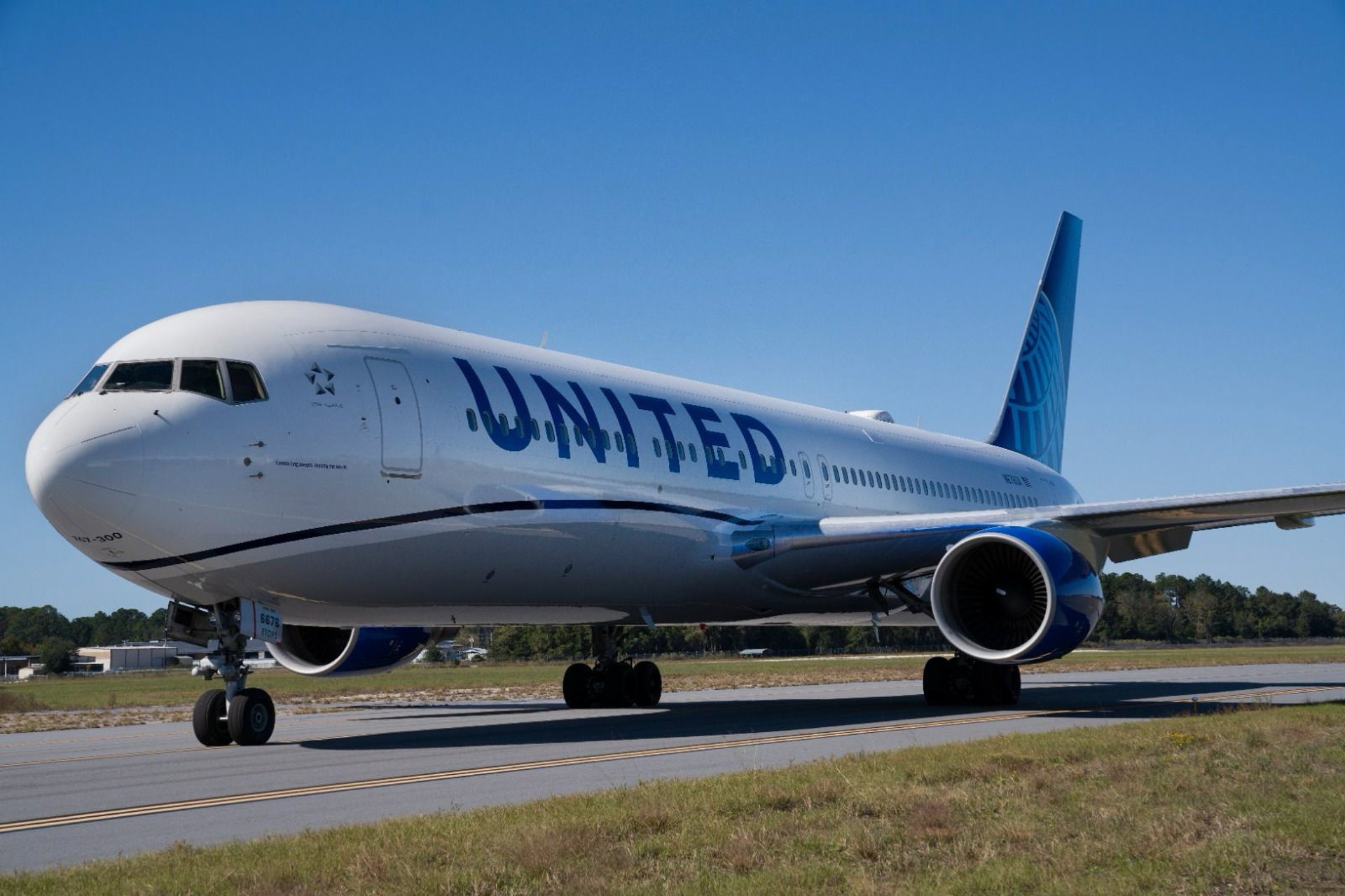 United Airlines reduce un 5% su capacidad para evitar un gasto extra de 10.000 millones en combustible