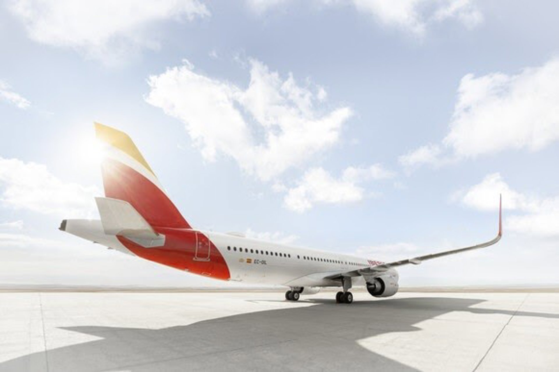 Iberia inaugura el vuelo directo Barajas-Newark y amplía a tres la frecuencia diaria entre Madrid y Nueva York
