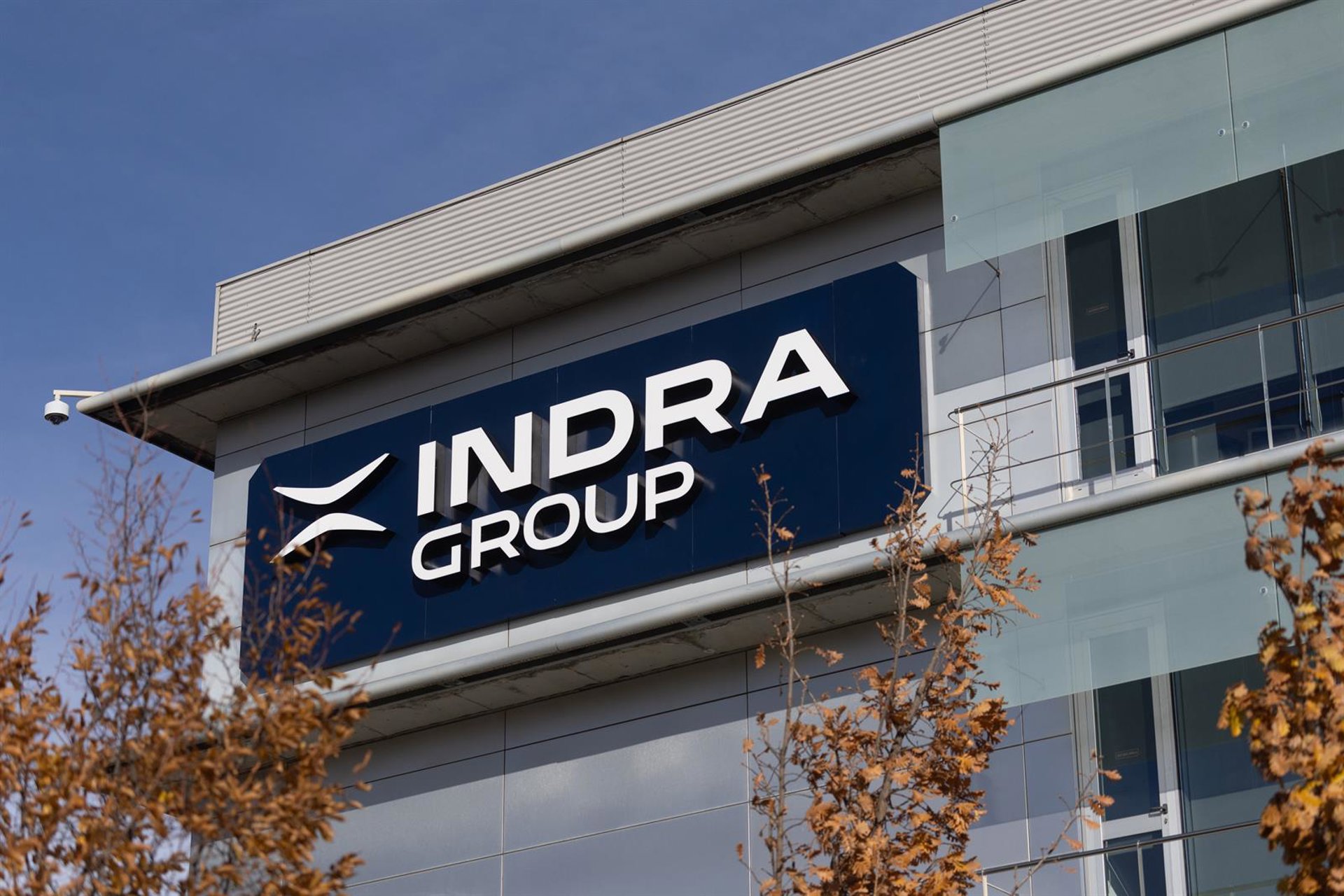 Indra lleva a Chile tecnologías de última generación en radar, defensa aérea y satélites