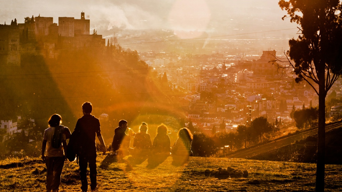 España recibió 5,1 millones de turistas en enero con un gasto que superó los 7.800 millones un 9,3% más