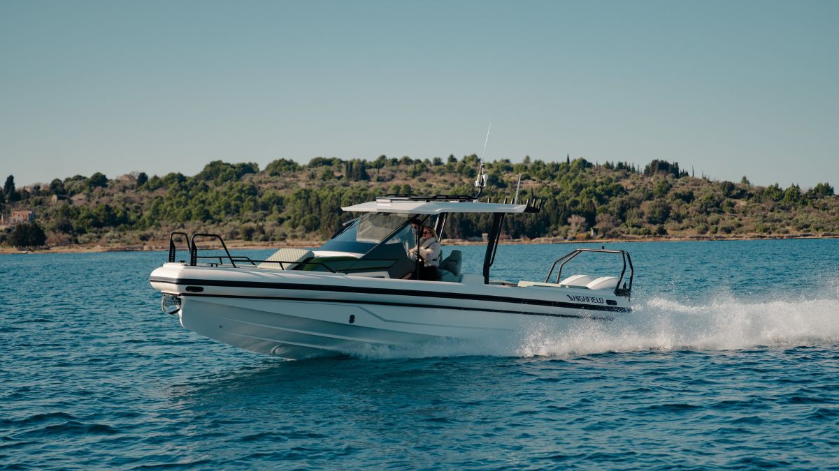 Highfield ADV 9, semirrígida con ADN explorador