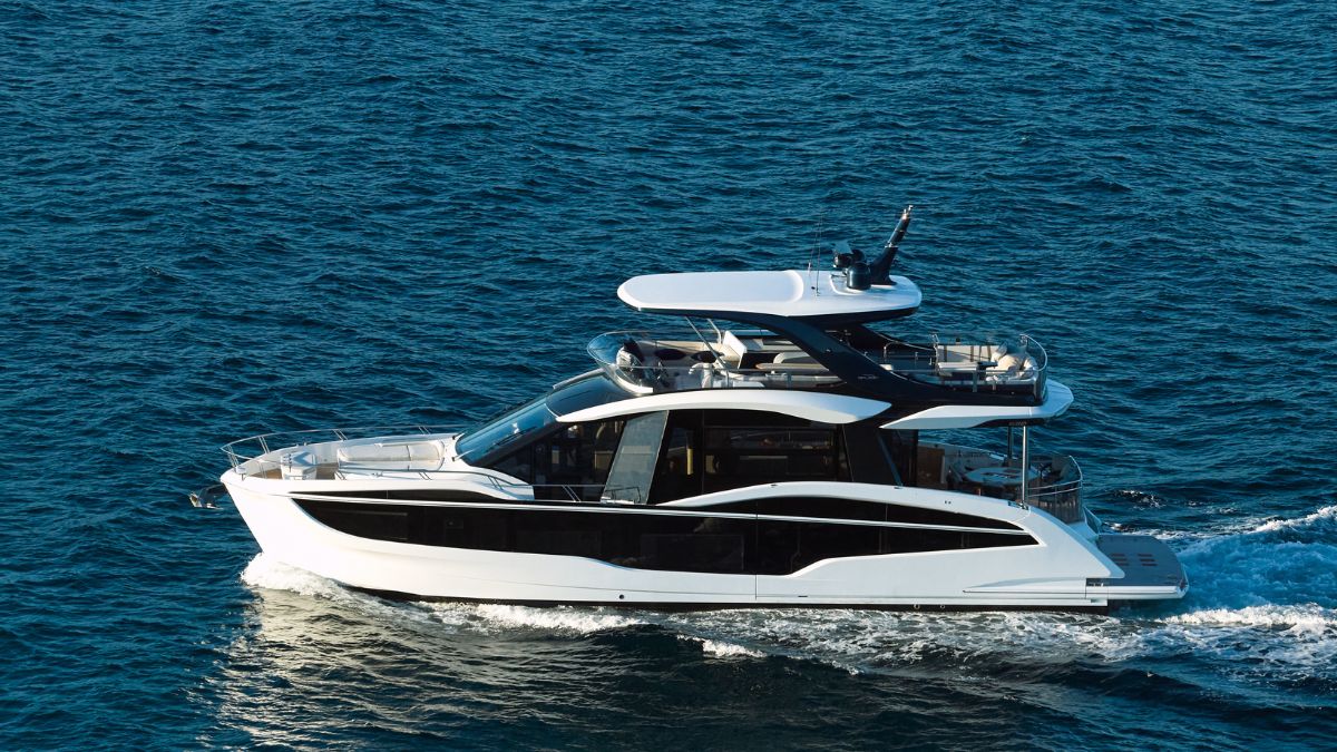 Novedades | Líneas limpias y materiales nobles: así es el Galeon 620 Fly con interior de InSitu