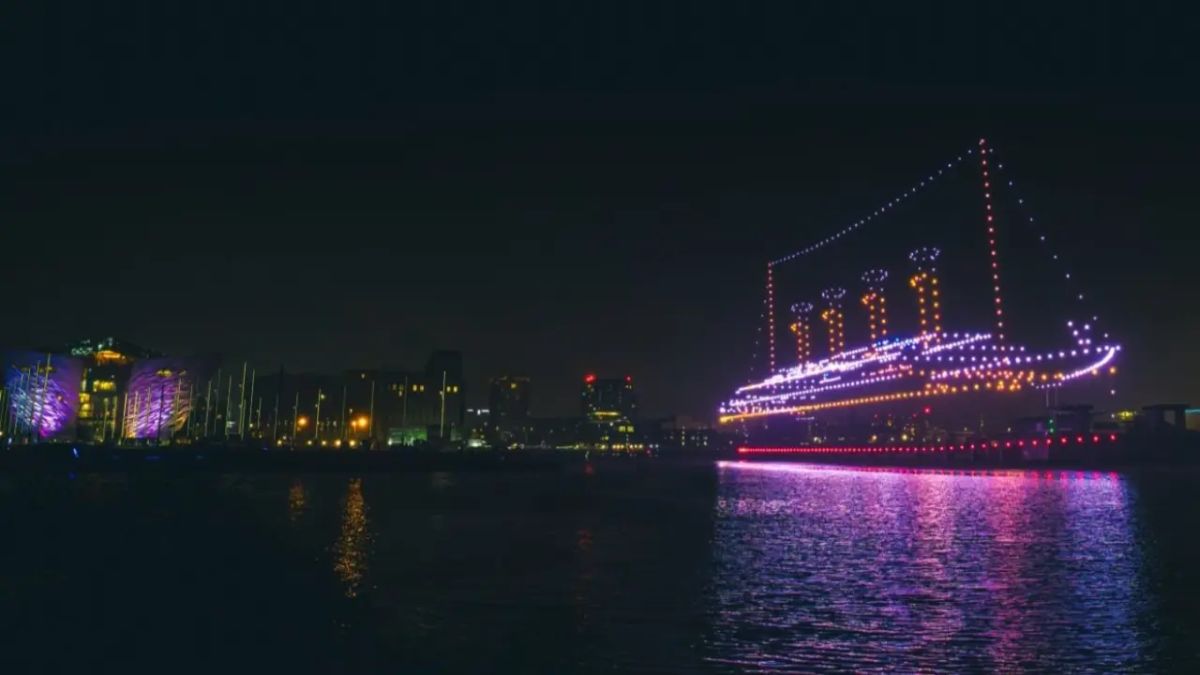 El Titanic vuelve a ‘zarpar’ en Belfast con un espectáculo de 950 drones