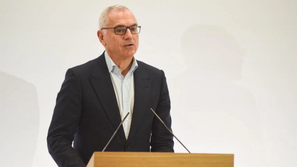 Puig redibuja su poder interno: siete fichajes, nueva estructura y una operación histórica en el horizonte