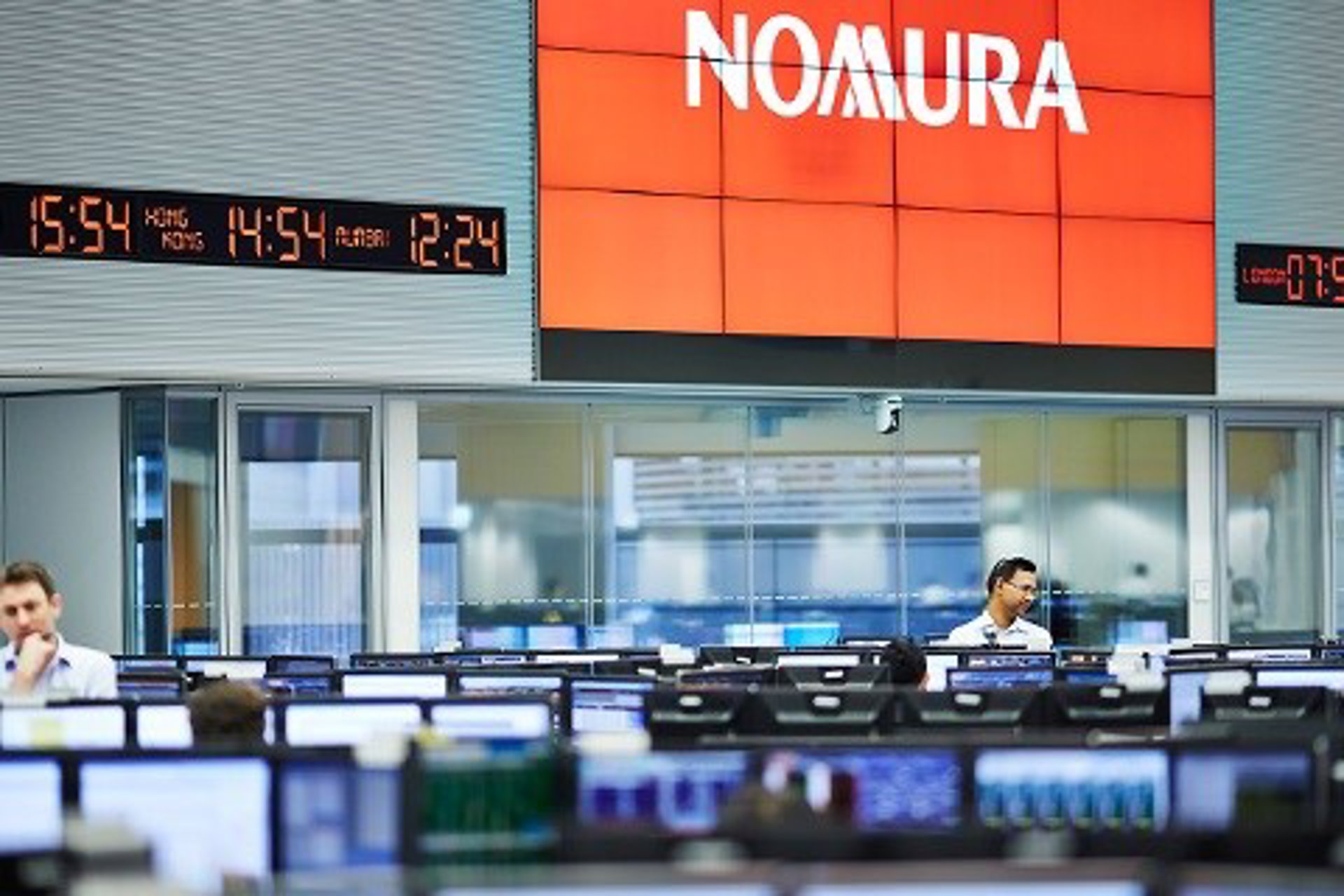 España muestra «robustez» ante riesgos energéticos por la guerra en Irán y crecerá 2,7% en 2026, según Nomura