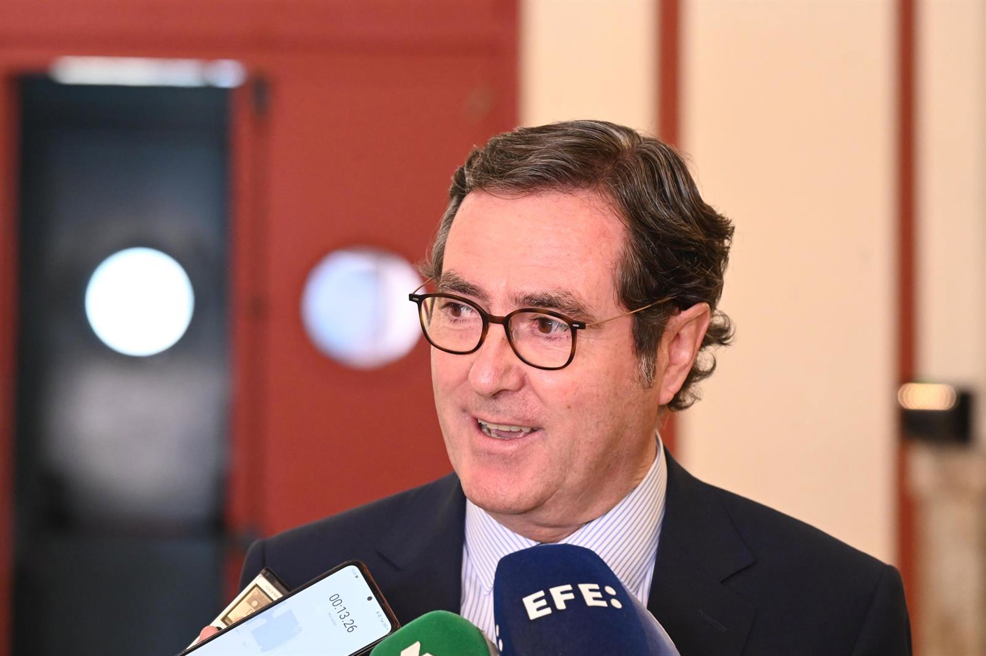 Garamendi alerta de que, si «no se arregla» el conflicto en Oriente Medio, puede haber «un problema muy serio»