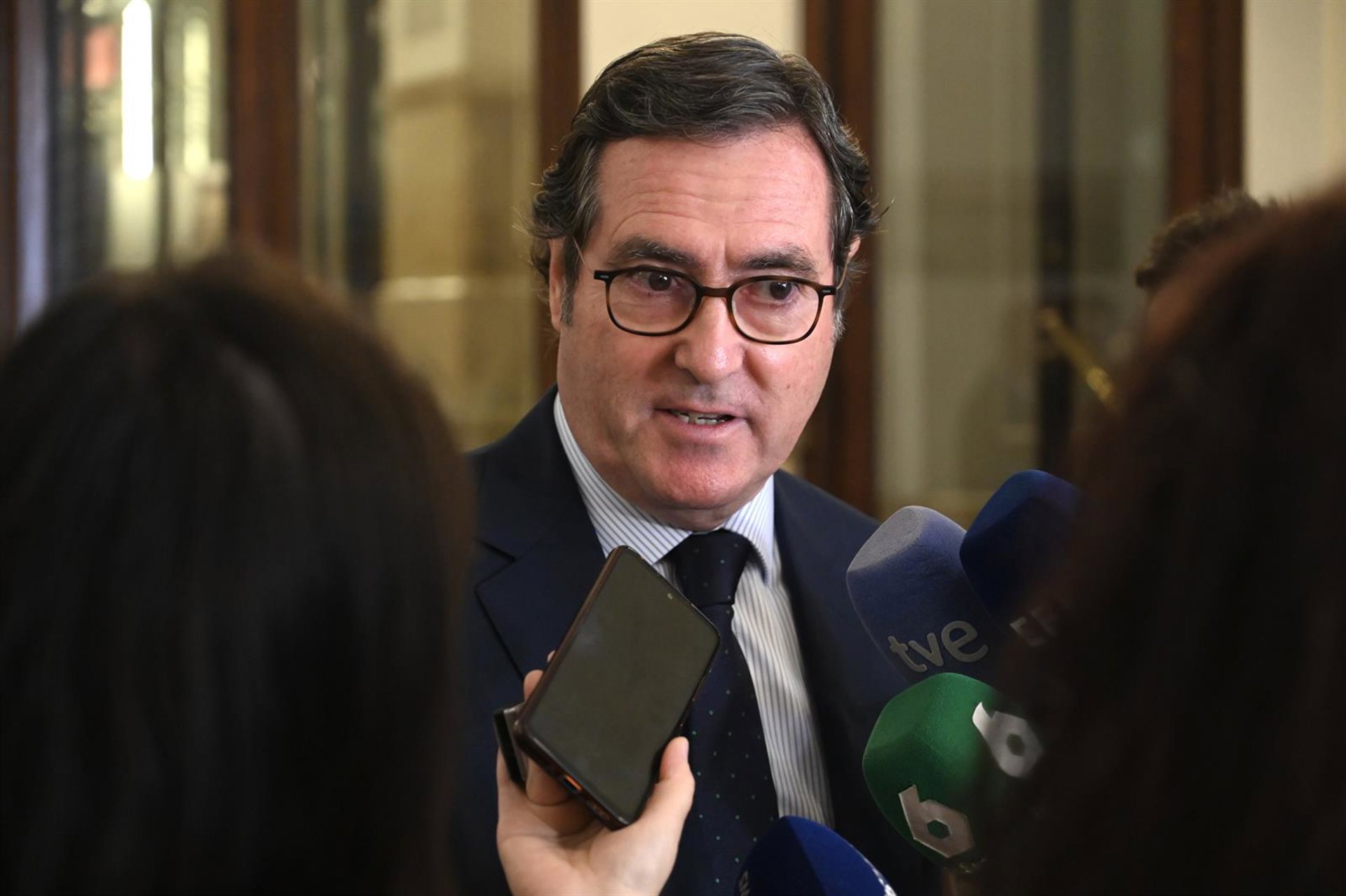 Garamendi cree que Euskadi se debería «hacer mirar» que le llegue menos inversión que a otras partes de España