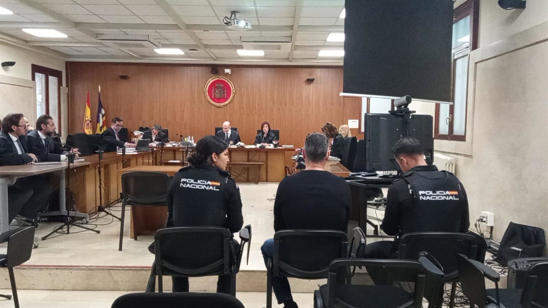 El empresario Salvador Llinás acepta 4 años y 10 meses de cárcel por la estafa de Autoclick con coches de alquiler