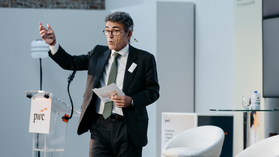PwC vuelve a situar la IA en el centro del debate jurídico y fiscal