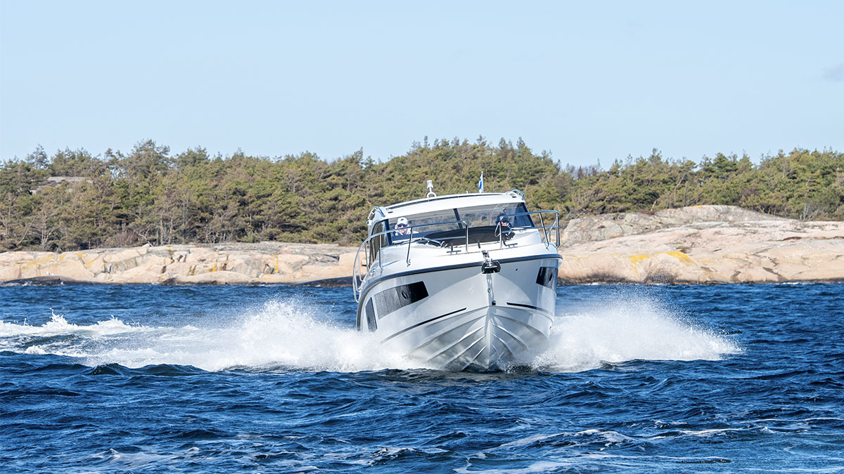 Prueba de motor | Grandezza 34 Outboard, potencia y el confort