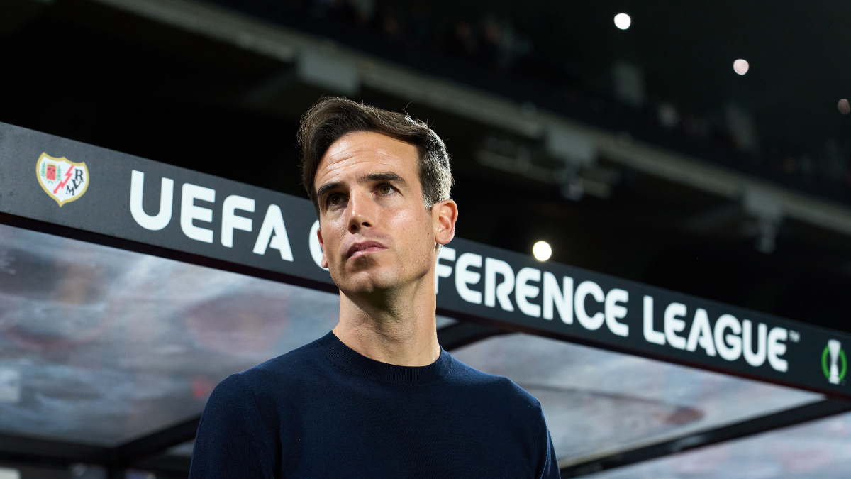 Iñigo Pérez, el entrenador que llevó al Rayo Vallecano a la mayor noche de su historia