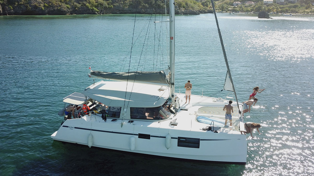 Uber se hace a la vela de la mano de Click&Boat