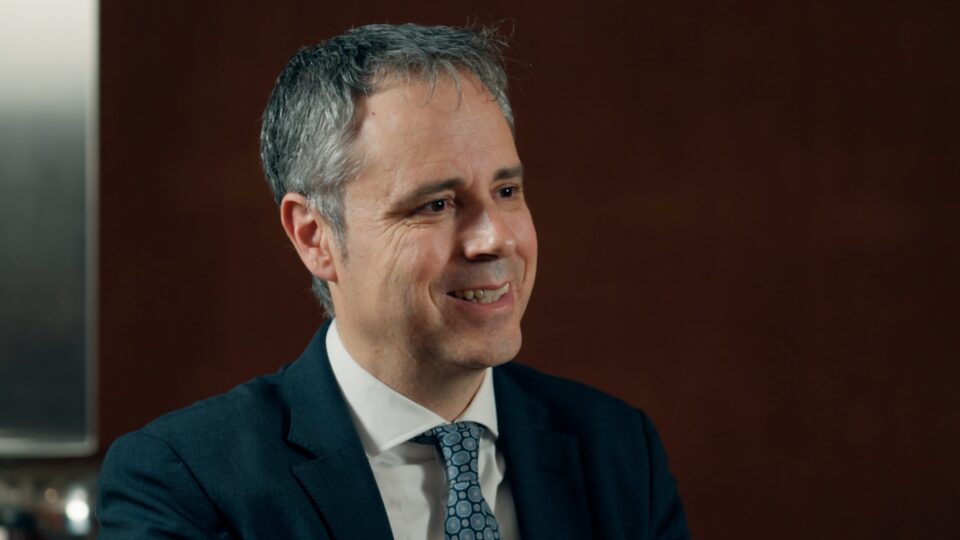 Forbes Funds Podcast | Domingo Guillén, director general de Fnac España: «El problema no es la tecnología, sino cómo la usamos»
