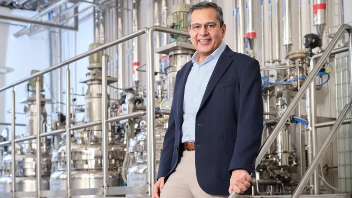 Ayudar a las empresas farmacéuticas a ahorrar tiempo y dinero convirtió a este empresario indio en multimillonario