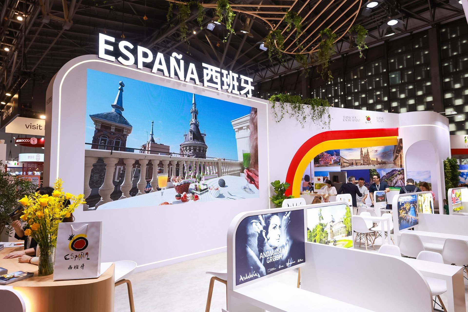Turespaña refuerza la comercialización de la oferta turística española en la feria de turismo de China
