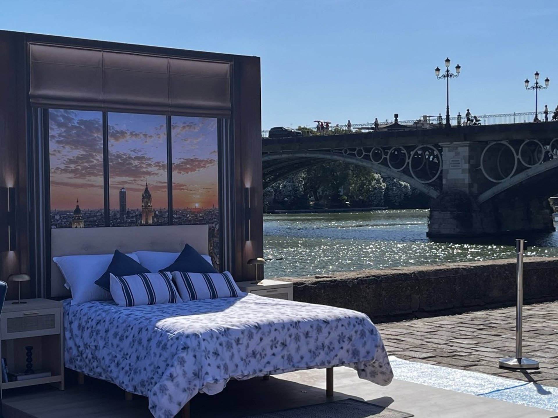 Los hoteleros llevan a Sevilla la campaña ‘Historias que nos unen’ de Cehat para reivindicar su valor social