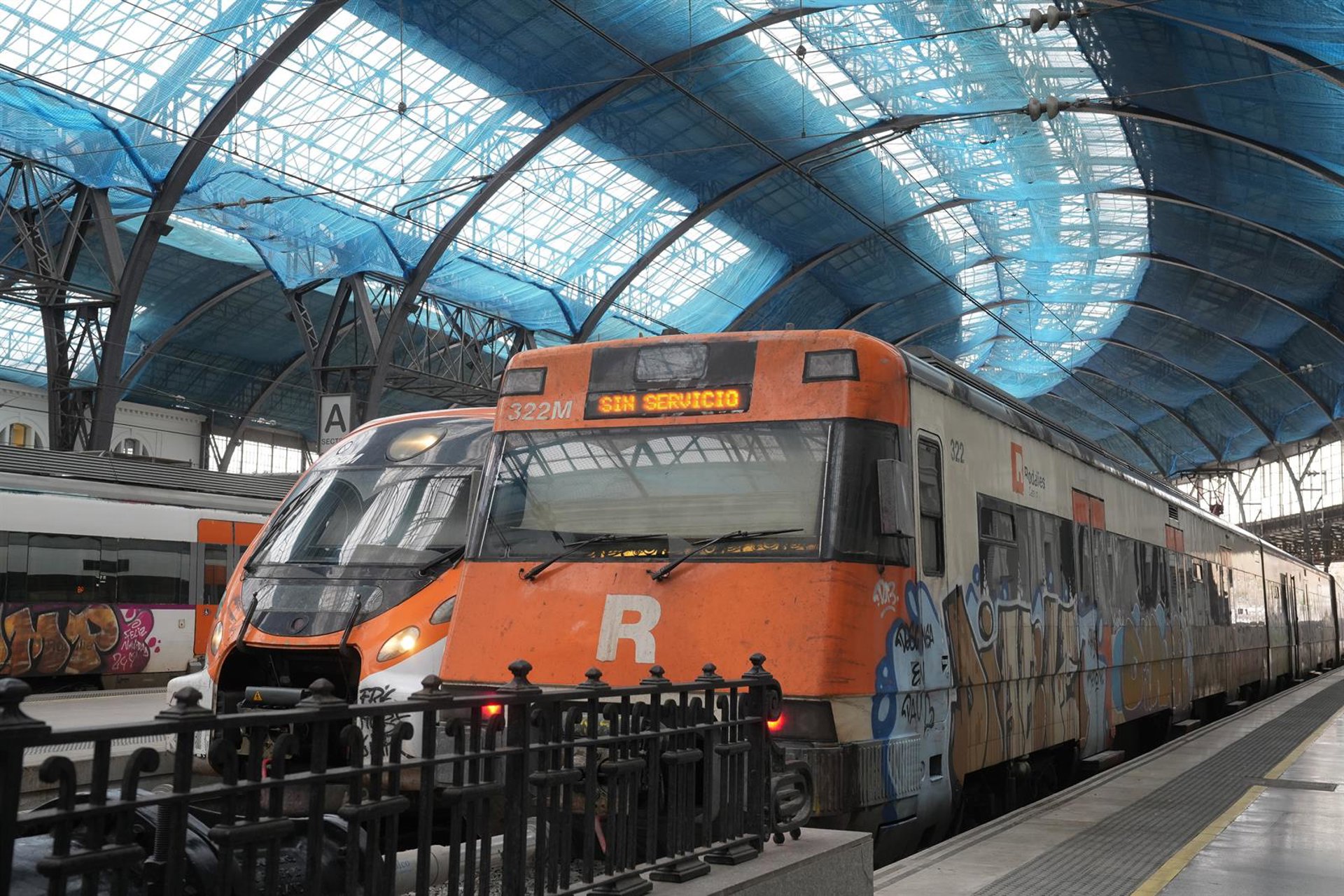Adif anuncia acciones legales contra Siemens por los fallos en Rodalies este martes