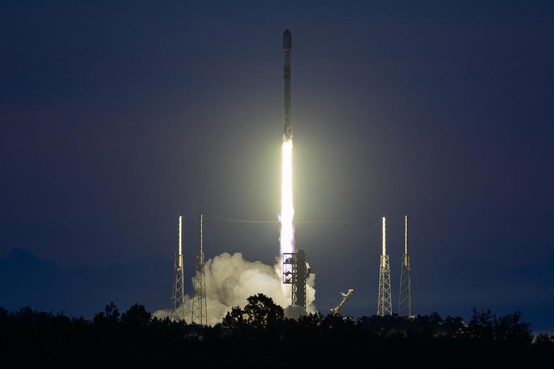 La OPV de SpaceX atrajo una demanda de más de 350.000 millones de dólares, casi cinco veces la oferta