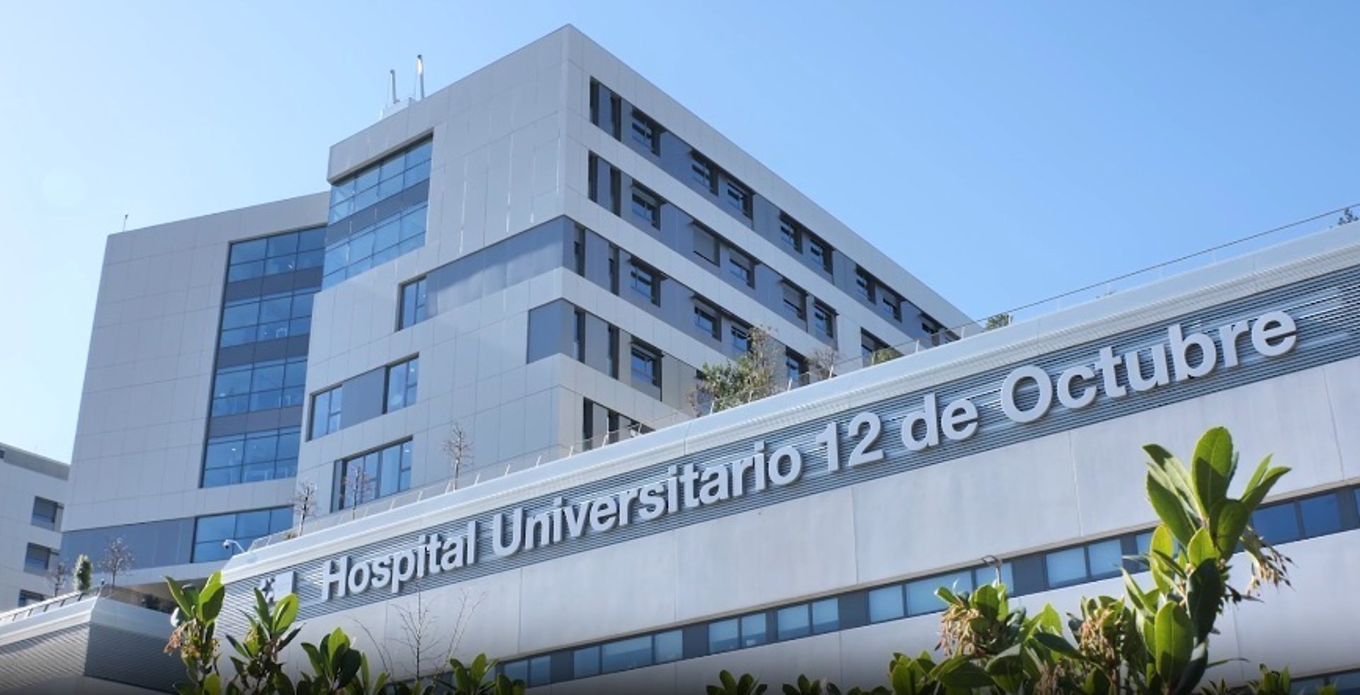 El 12 de Octubre realiza con éxito el primer trasplante simultáneo y en bloque de intestino y páncreas en España