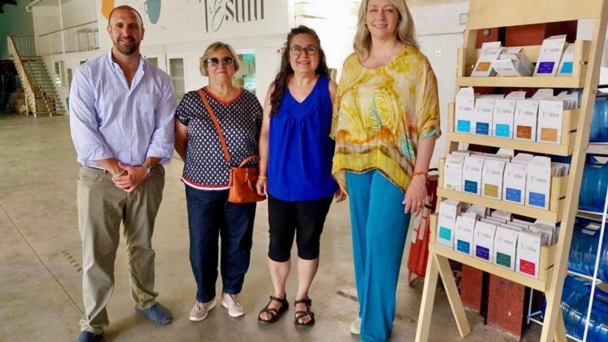 El Consell de Mallorca concede ayudas a 21 entidades para implantar proyectos de responsabilidad social El Consell de Mallorca concede ayudas a 21 entidades para implantar proyectos de responsabilidad social