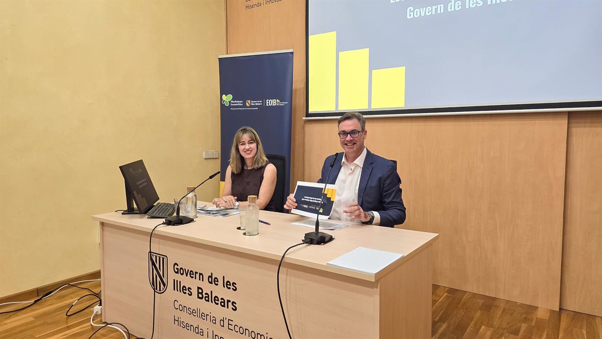 Más de la mitad de los baleares cree que unos formularios más simples facilitarían los trámites administrativos