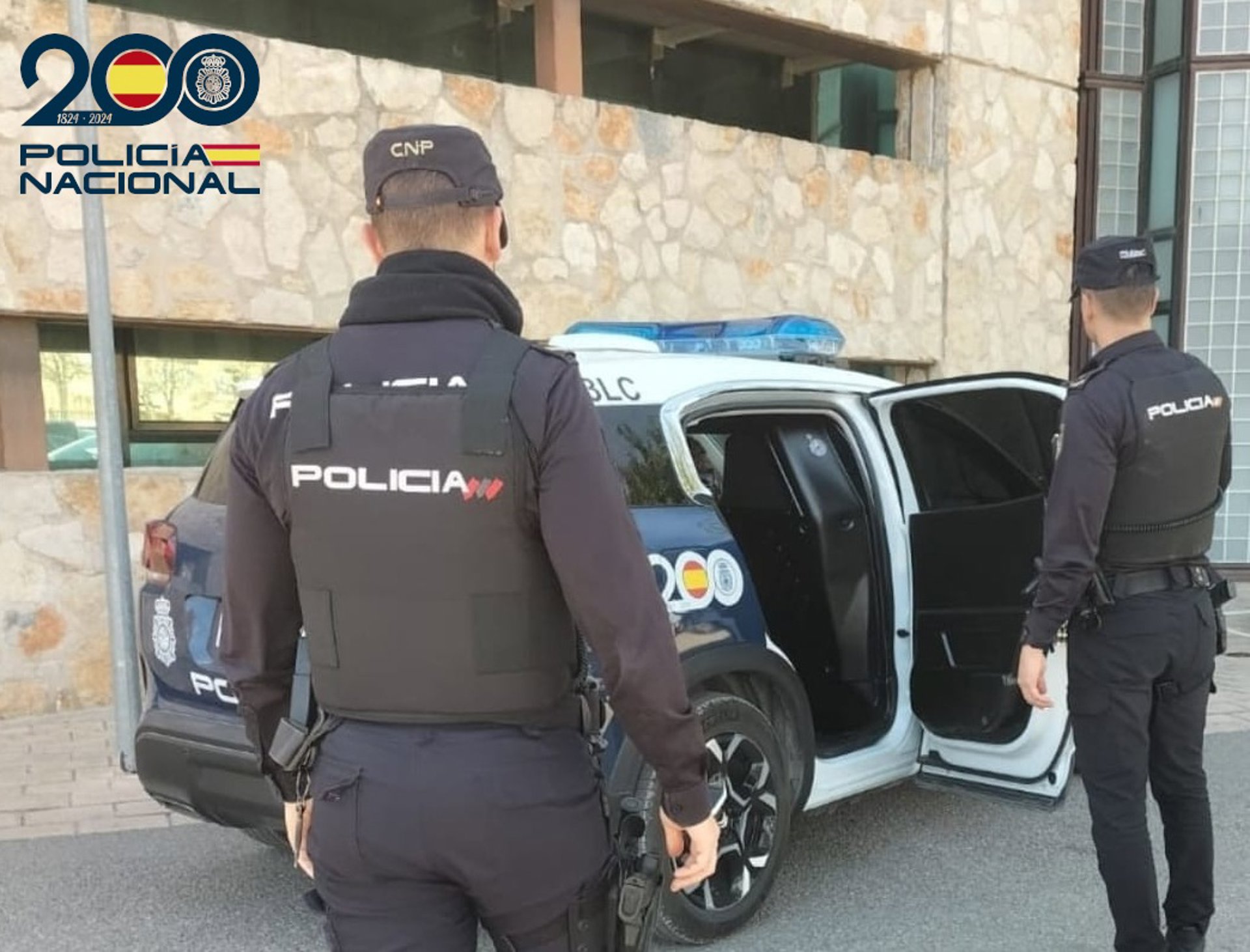 Detenidos tres jóvenes y dos menores por golpear a tres personas y retener a una de ellas en Menorca