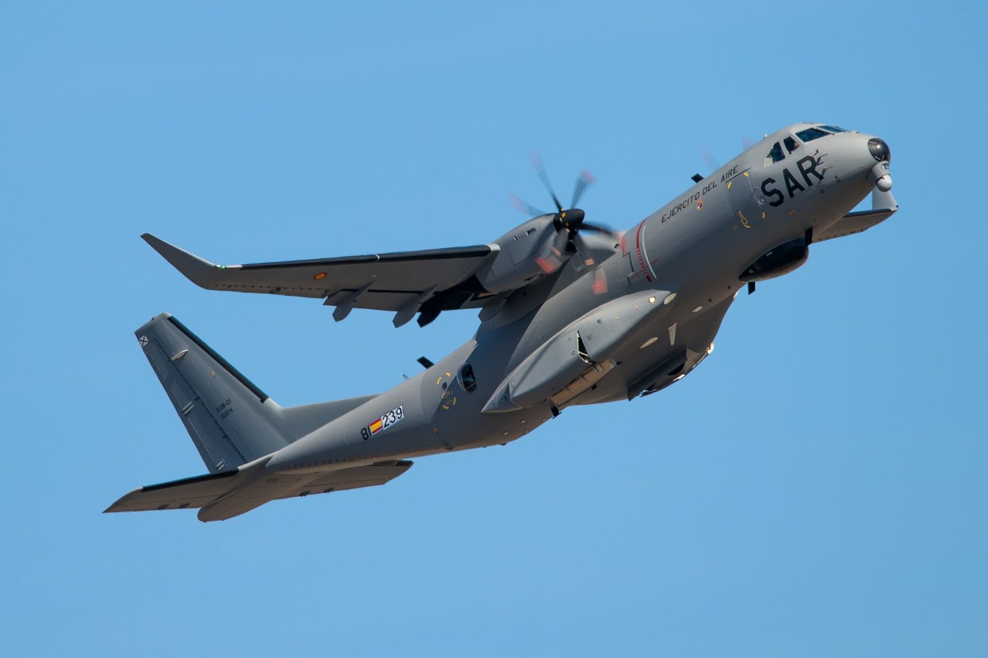 Defensa y Airbus formalizan la recepción del primer avión C295 de búsqueda y rescate para el Ejército del Aire