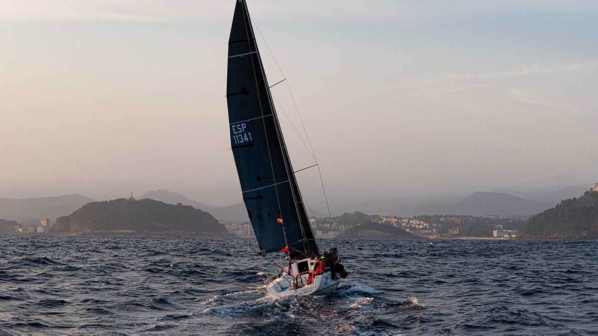 El Jaleo se impone en la Armada Cup 2026 en una travesía marcada por el temporal