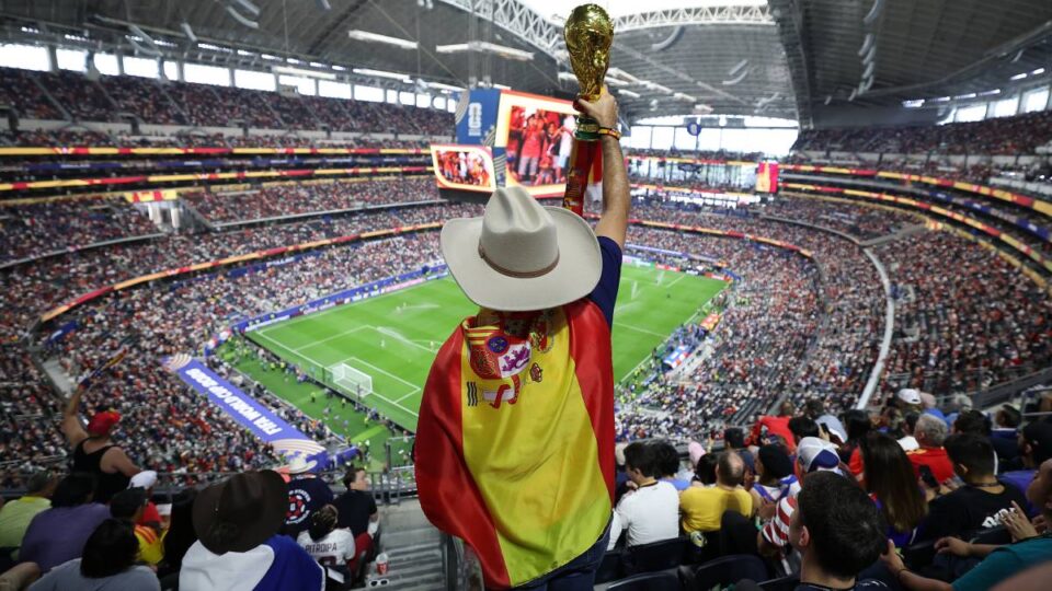 ¿Cotiza la victoria de la Roja? Lo que dice la historia bursátil antes de la final del Mundial