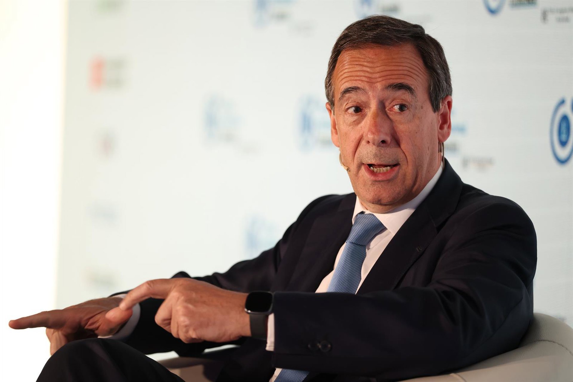 Gortázar (CaixaBank): la fragmentación e inestabilidad política restan atractivo inversor a España