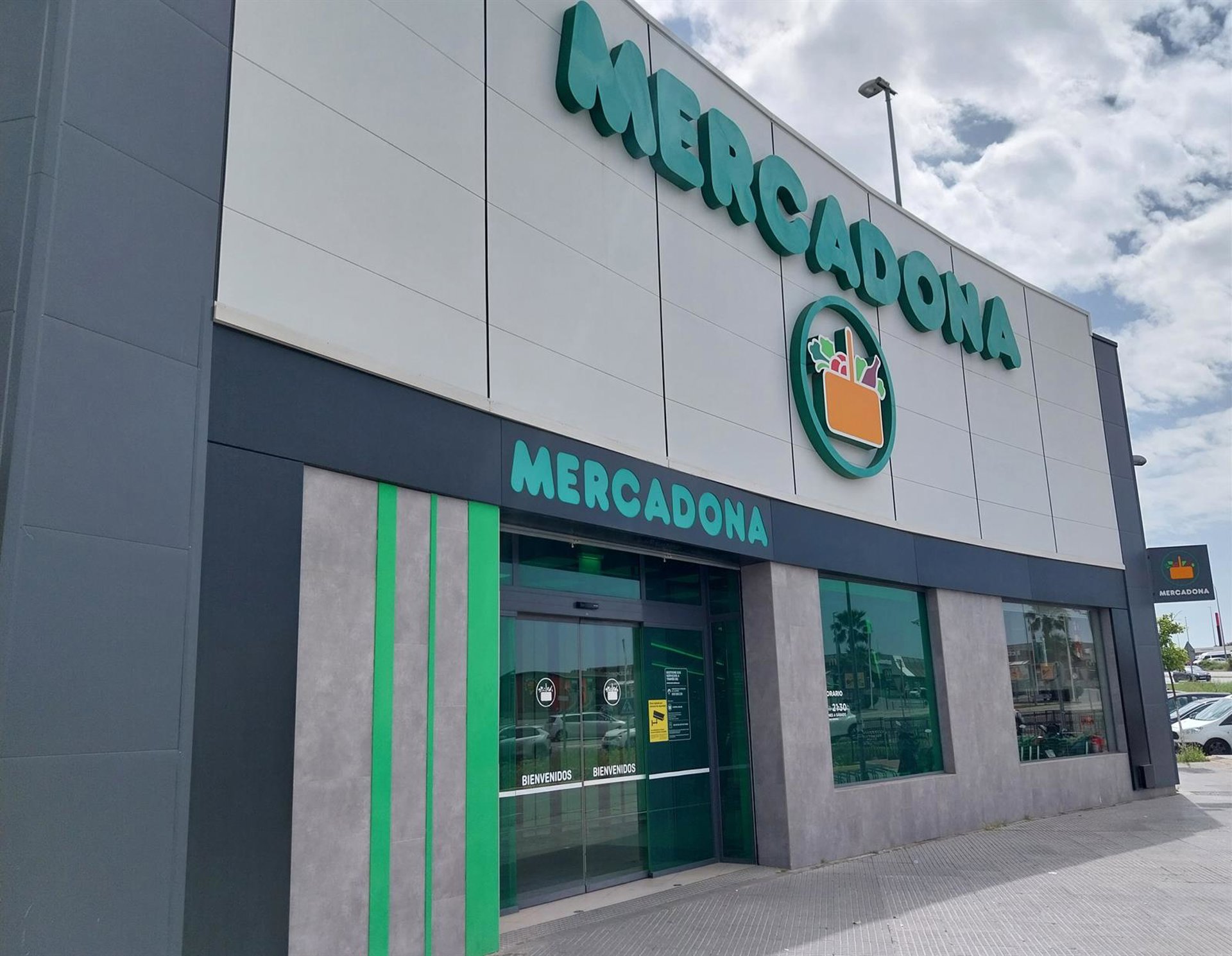 Sonae Sierra adquiere una cartera de nueve supermercados Mercadona asesorado por Savills
